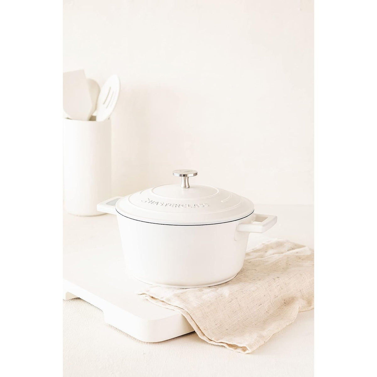MasterClass Cream Cast Aluminium 2.5LT Casserole Dish