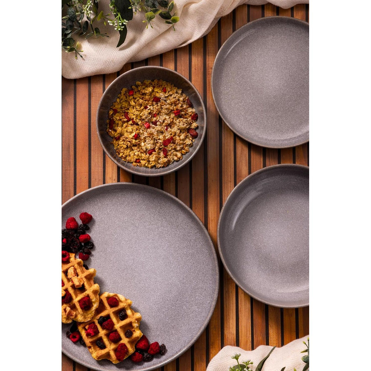 Mason Cash Reactive Aura 12 Piece Dinner Set