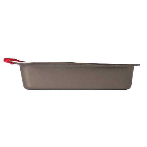 Pyrex asimetriA Metal loaf tin with silicone handle 30cm