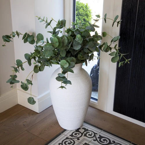 Textured finish of the 57cm Large Traditional Vase, an elegant piece for living spaces.