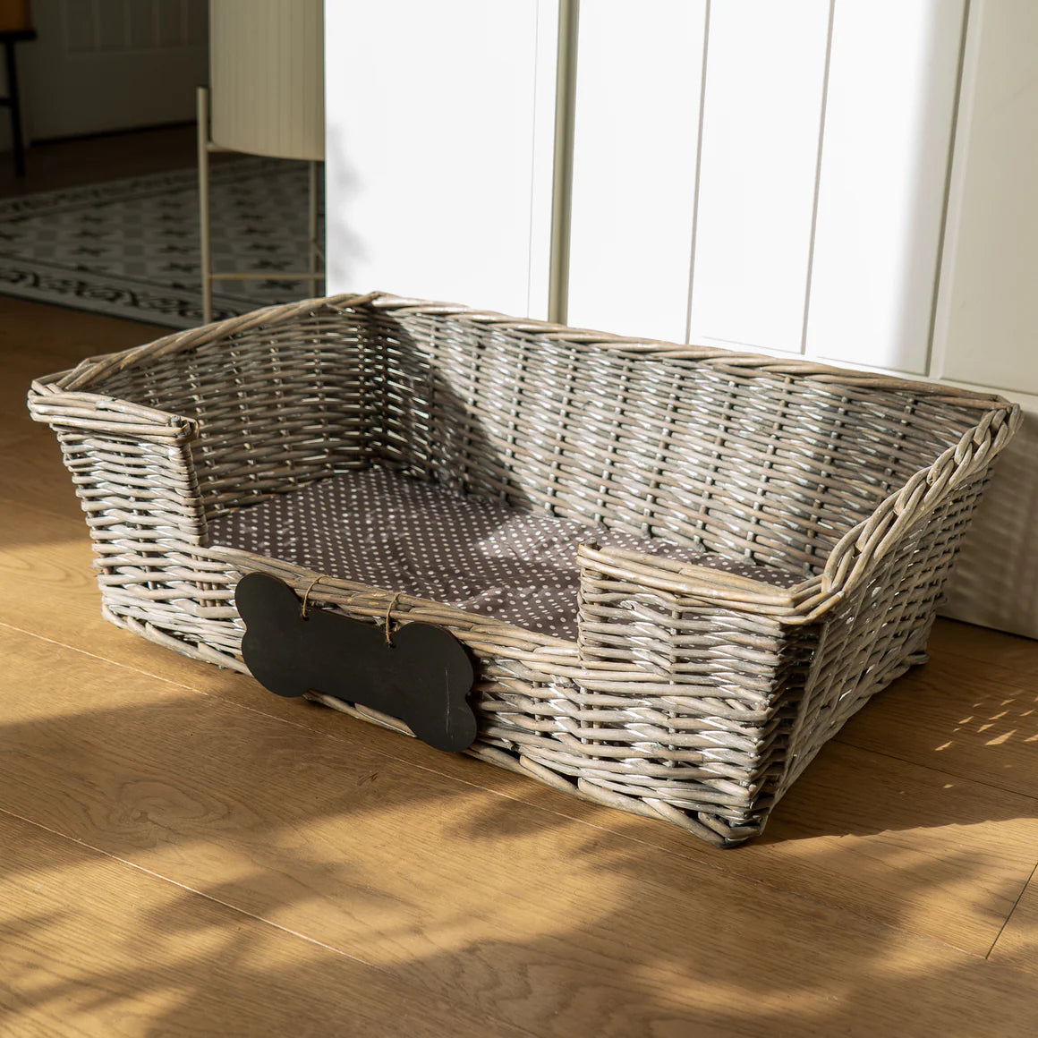 Small Dog Basket with Padded Bed and Personalised Chalk Board - Home Deco London