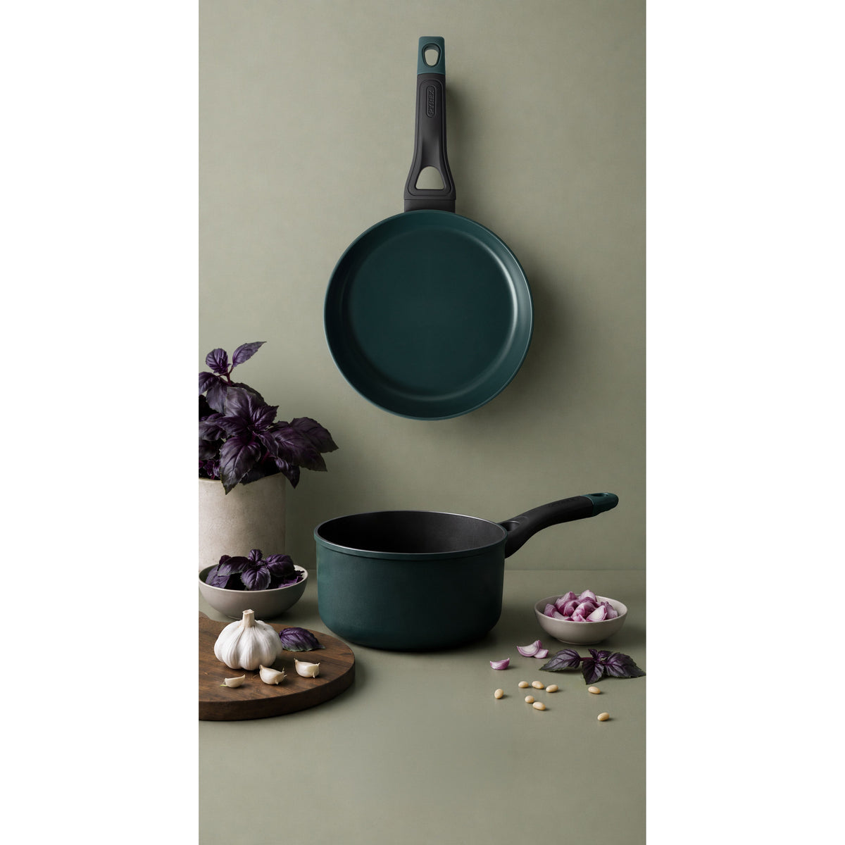 Pyrex Cook & Style 18cm Saucepan - Eclipse Green