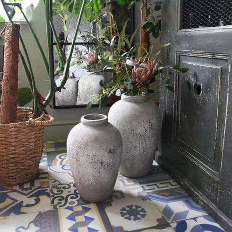 Discover the Charm of Rustic Stone Accents for Your Home Decor with this elegant 23.5cm white wash bust sculpture showcasing rustic stone accents.