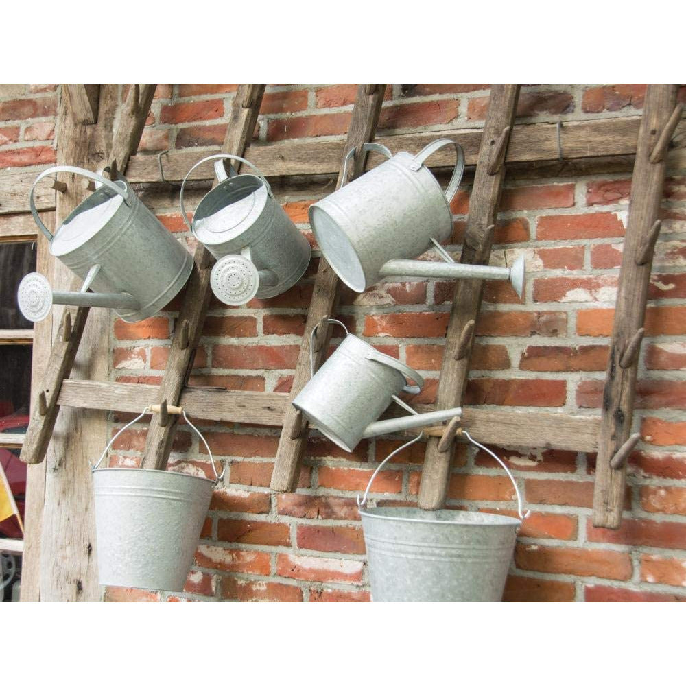 Garden Tools collection featuring a set of 3 traditional wooden garden baskets, ideal for effortlessly carrying veggies and flowers.