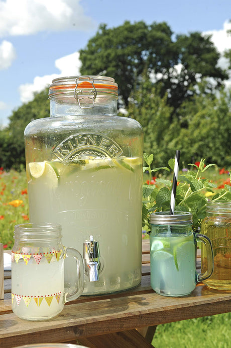 Drink Dispensers & Bottles