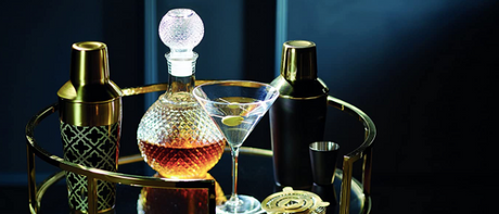 Stylish decanters, jugs & pitchers for serving drinks. Discover our collection of pitchers for serving drinks, including elegant glass and ceramic designs.