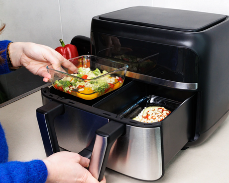 AIR FRYER DISHES collection featuring Pyrex round, square and rectangular air fryer oven dish options