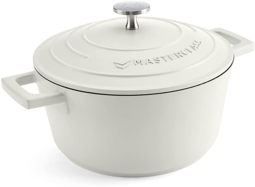 MasterClass Small Casserole Dish with Lid 2.5L/20 cm, Lightweight Cast Aluminium, Induction Hob and Oven Safe, Cream