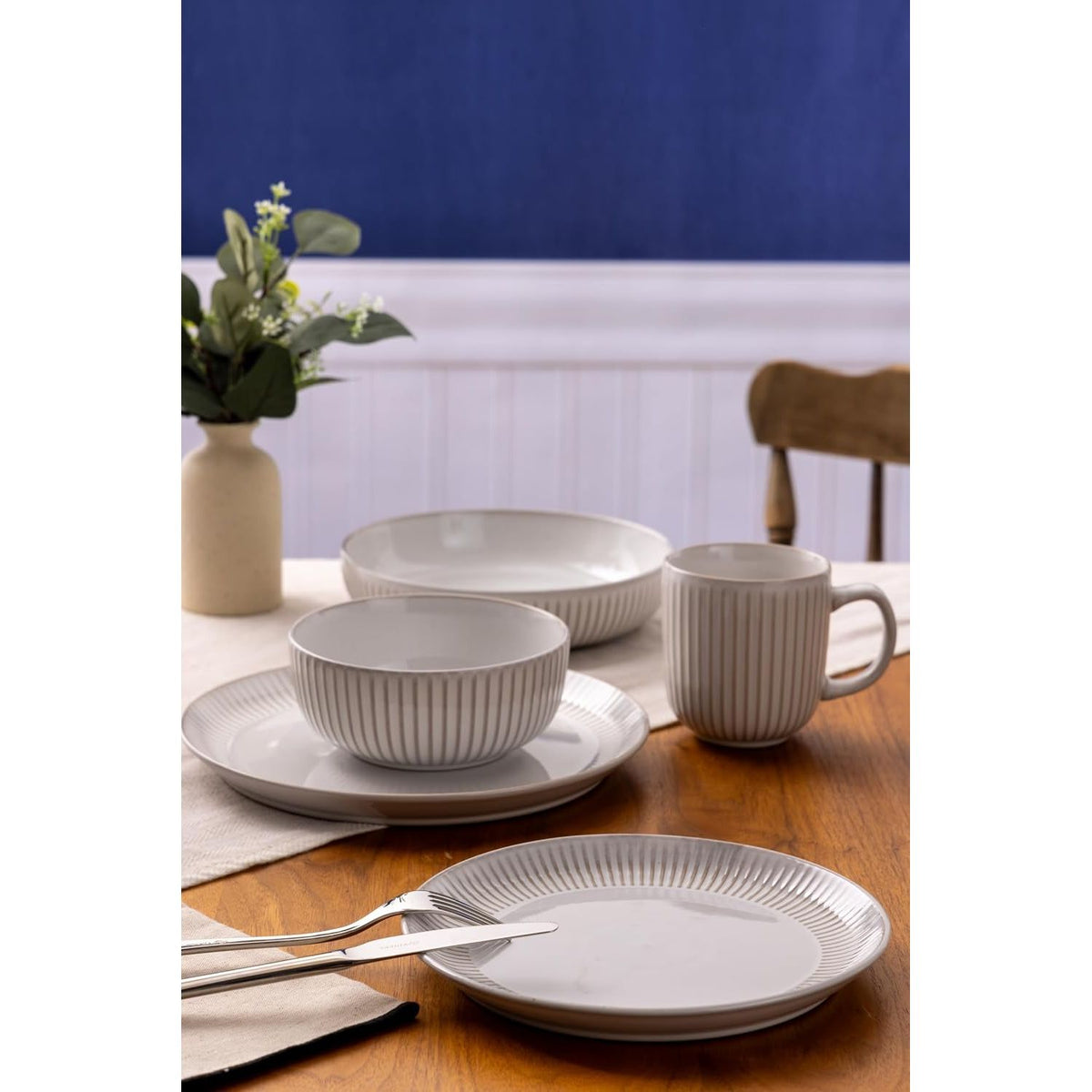 Mason Cash Reactive Ridge White 12 Piece Dinner Set