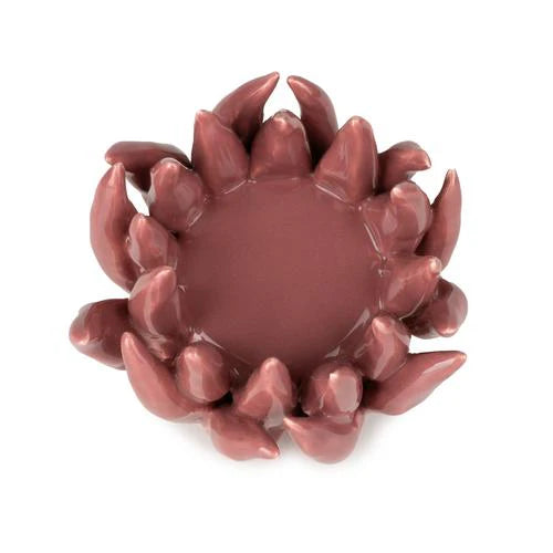 Flower Shaped Tealight Holder - Pink, ideal for gifts, representing the charm of this unique flower tealight holder.