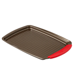 Pyrex asimetriA Metal baking tray with silicone handle