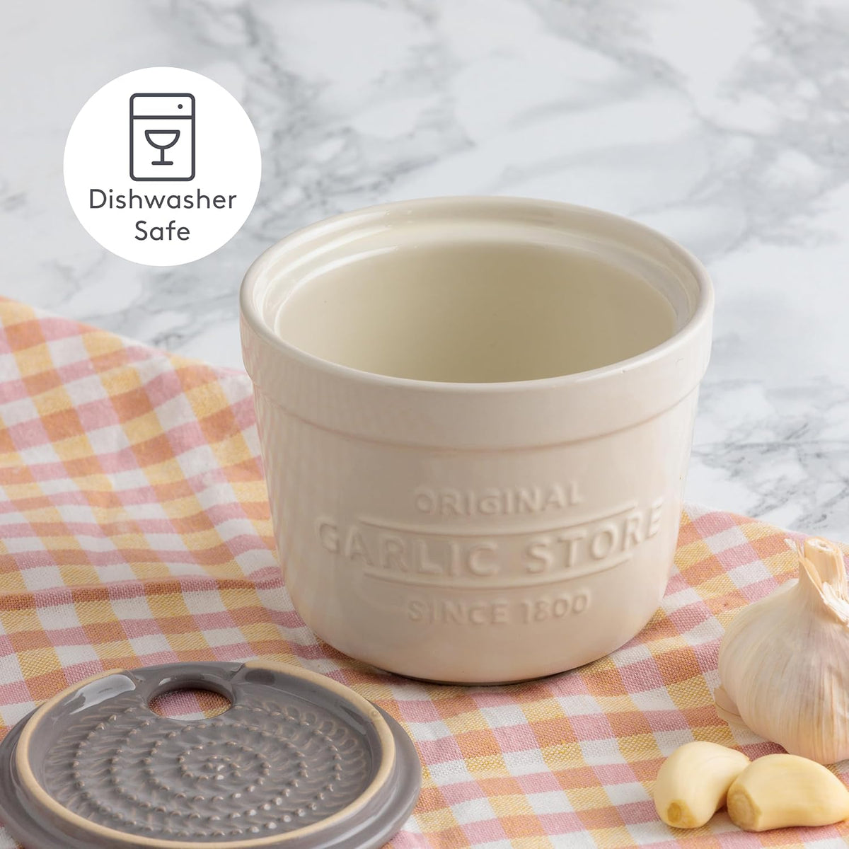 Mason Cash Innovative Garlic Keeper with Grater Lid - Home Deco London