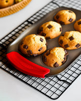 Pyrex asimetriA Metal Muffin & Cupcake Tray with Silicone Handle 6 Cups
