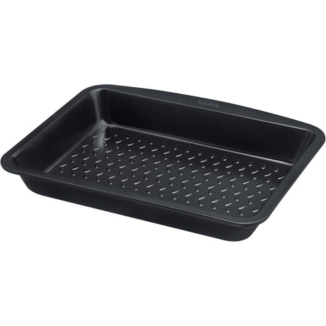Close-up view of Pyrex Glide Metal Roaster 34x24cm, showcasing the PFAS-free non-stick coating.