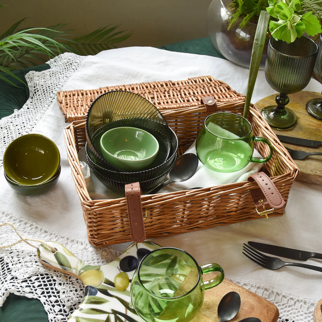 Small Luxury Hamper Full Wicker - Natural - a stylish small wicker hamper perfect for organising essentials and decorative accents.