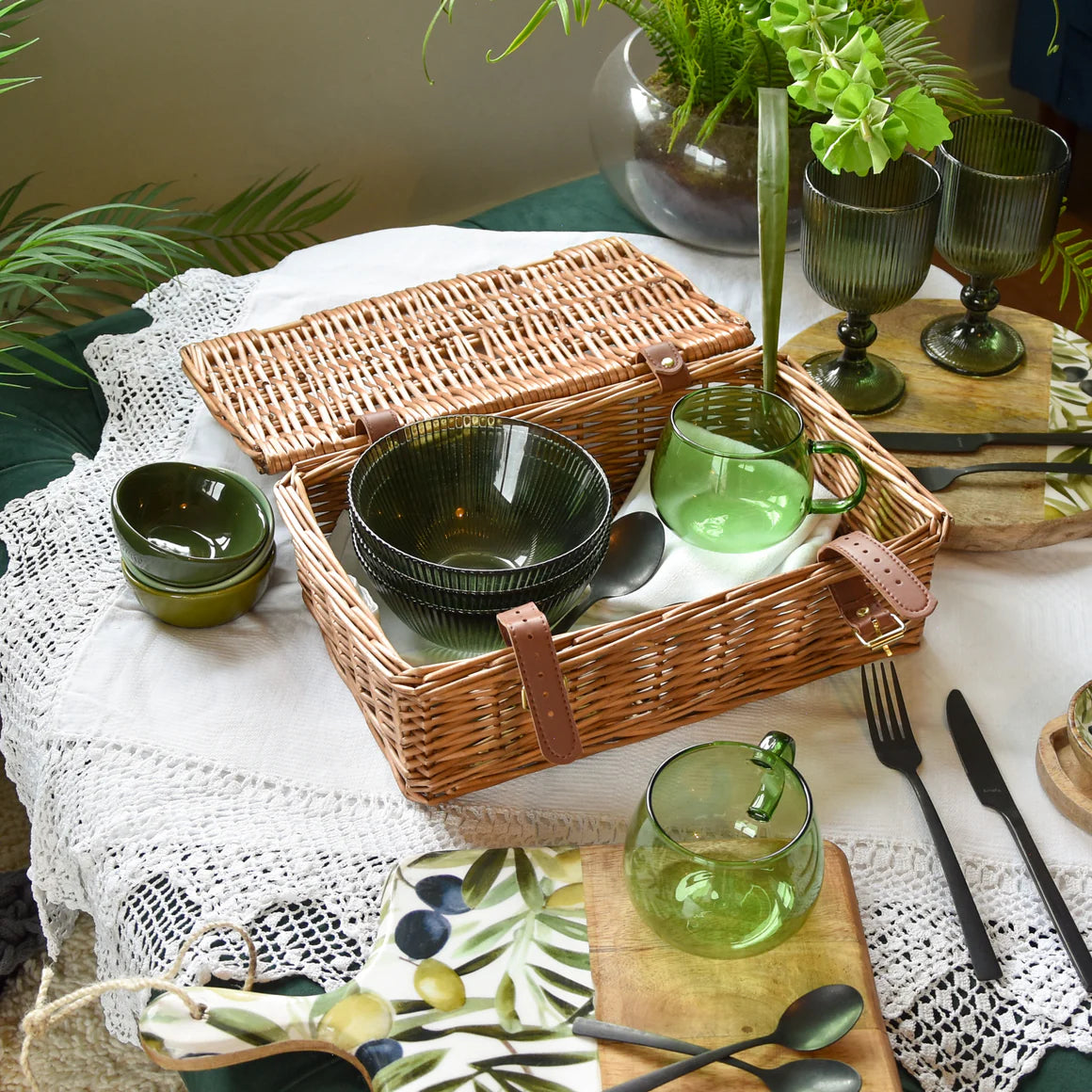 Chic Small Luxury Hamper Full Wicker - Natural - a compact yet functional small wicker hamper for toiletries, snacks or craft supplies.