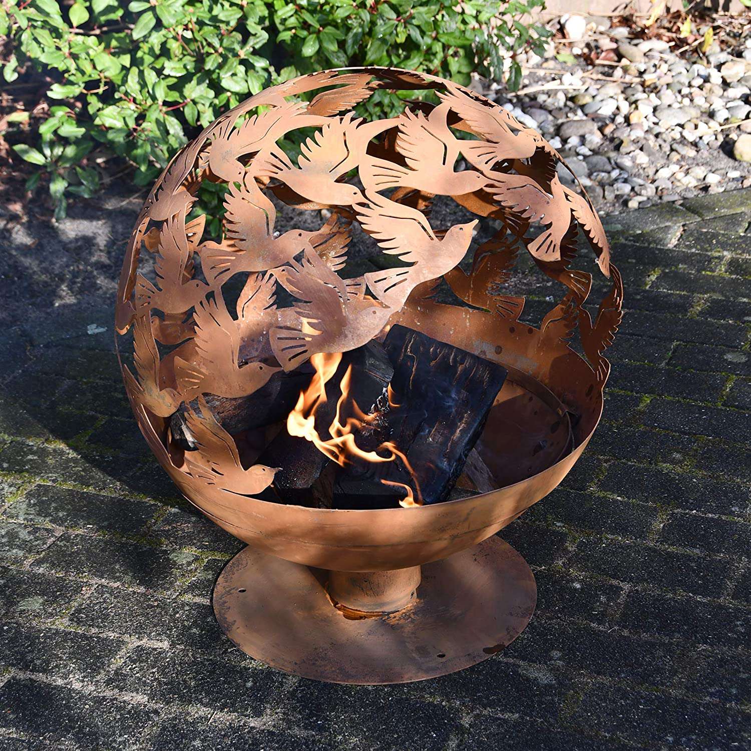 Fire Bowl Garden - Flock of Birds Laser Cut Cast Iron Design for Patio or Garden Ambiance 59x64cm - Home Deco London