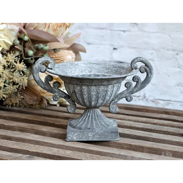 Rustic Zinc Centerpiece on Foot - Antique Medium Decor for Stylish Homes, H12 L21 W16 cm - Home Deco London